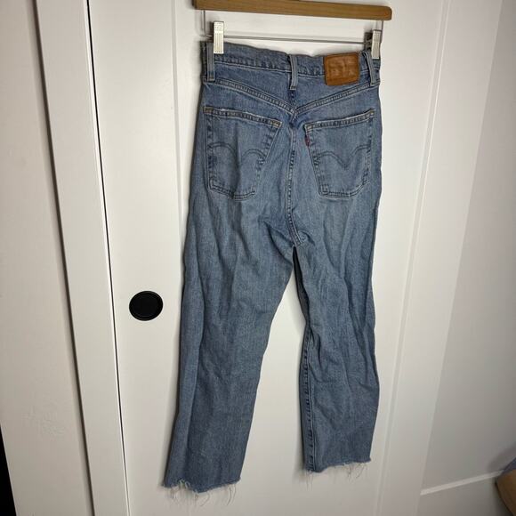 Levi’s Ribcage Straight Distressed Raw Hem High Rise Button Fly Jeans Size 27 - Picture 8 of 9